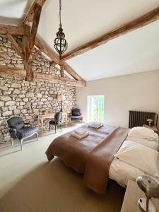 Maisons de vacances Landhuis, oneindig uitzicht, 30ha land, prive zwembad : photos des chambres