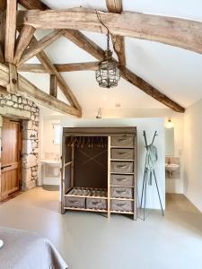 Maisons de vacances Landhuis, oneindig uitzicht, 30ha land, prive zwembad : photos des chambres