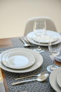 Modern Sliema Flat, Walk to Shops & Bus - Sleeps 3