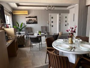 Luxury Nasr City Apartment Close to City Center and Shopping Malls