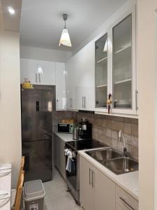 A nest for two in Athens