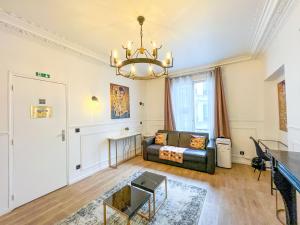 106 - Urban Luxury Opera Gustav Klimt