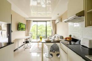 Room 303 Rawai Beach Condo