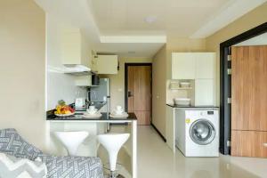 Room 303 Rawai Beach Condo