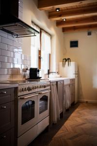 Całoroczny domek W sosnowym lesie