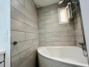 Appartements Ilot lac Central et moderne : photos des chambres