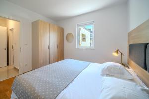 Apartment eVala Sutivan