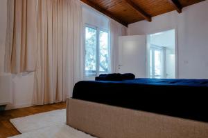 Sunny-hill apartment