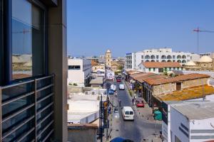 Downtown Finikoudes Beach Apartment