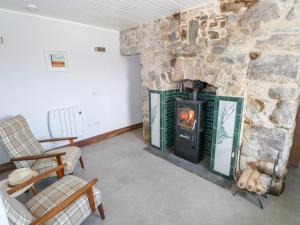 Nead na bhFáinleog Swallows Nest