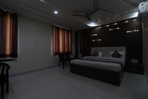 TRPOTELS Geeta Colony
