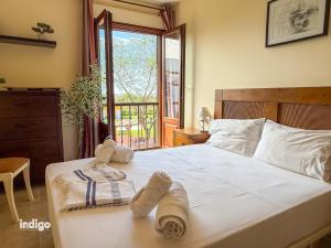 CIS01 Pool View South Facing Roof Terrace