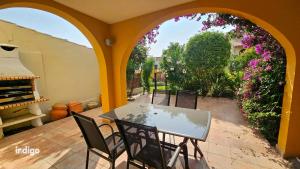 SIM01 Direct Access to Pool Area Las Lomas