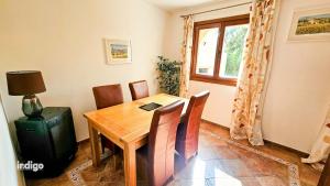 SIM01 Direct Access to Pool Area Las Lomas