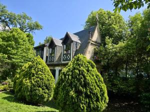 La Casa de la Brujita with AC License ESS02999