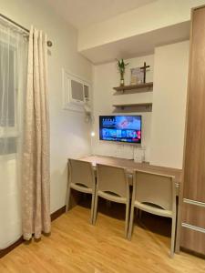 15FLR Condo End-Unit With Balcony Facing Amenities in Mesaverte Residences CDO