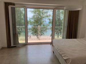 President Apartment Premium Lakeview
