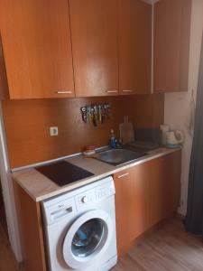 Cozy studio 150m from the beach