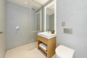 Nine Elms Battersea 2 Bed