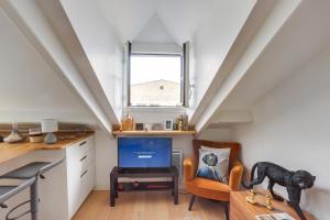 Le Marquiis-Versailles