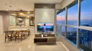 Lumpini Park Beach 2BR Seaview Room 78 sqm