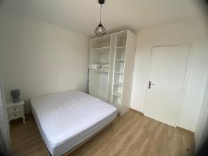 Bel appartement 2 chambres, proche centre ville - parking