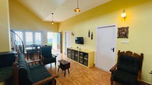 Away From Home - 1 - Home Stay Ooty, Entire 3BHK Villa