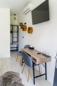 Cabanutele "La Garaj"