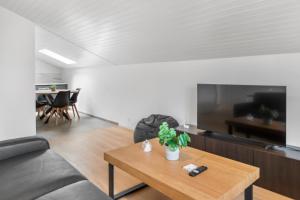 Attique rénové avec jacuzzi 6 pers à Savièse