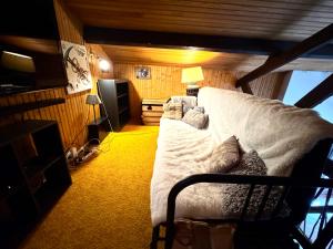 Grand chalet de charme cosy, sauna & vue de rêve