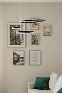 Bright Apartment close to the Old Market Square in Poznań by Noclegi Renters