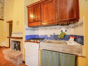 Modern Holiday Home in Monte Santa Maria Tiberina