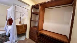 Ultra Home - Bed and Breakfast