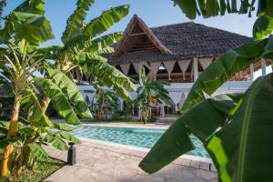 Mwezi - Maisha Resort