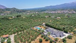 Nostra Terra Villa, 2-acre Secluded Nature Escape with Heated Pool, By ThinkVilla