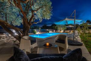 Apartment Vista Mare 1 with heated pool