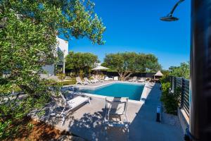 Apartment Vista Mare 2 with heated pool