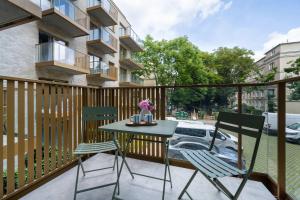 Exceptional Studio for 2 People by Noclegi Renters