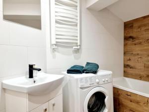 Studio blisko Galerii City Host Nawrot 56