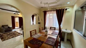 Ultra Home Apartment