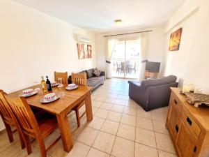 First floor apartment overlooking pool