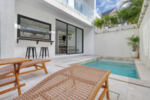 Stark villas - modern villa with roof top