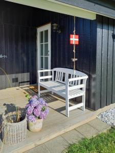 Bright And Charming Summer House Near Løkken