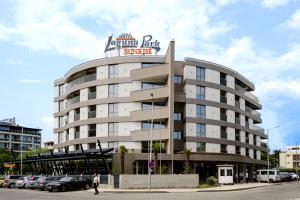 Hotel Laguna Park Sunrise