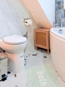 River Nature Escape w Jet Bath