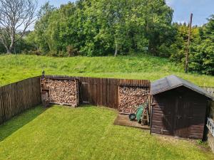 Private Holiday Home in Inverness with Free Parking l Sleeps 4