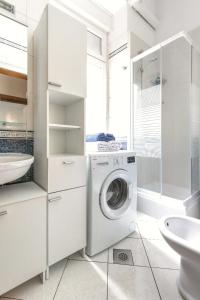 BEST apartment with FREE parking!