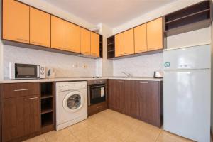 Panorama Beach Vigo in Nessebar with Free Parking