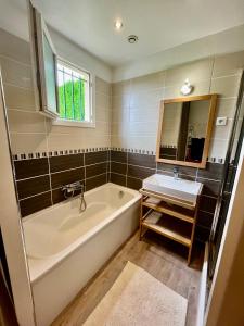 Maison - 25 Minutes circuit 24h - 6 pers