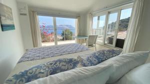 Villa Su - Superior Panoramic Sea View - 3 Bedrooms - 100m from the Sea